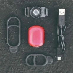 Eclairage Arrière Moon Orion 50 Lumens Avec Support Aimanté - PROMO -vélo sales eclairage arriere moon orion 50 lumens avec support aimante promo p image 102567 grande